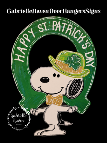 Snoopy Happy St Patricks Day Horseshoe