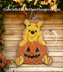 Winnie the Pooh Halloween Pumpkin, 23" height