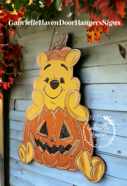 Winnie the Pooh Halloween Pumpkin, 23" height