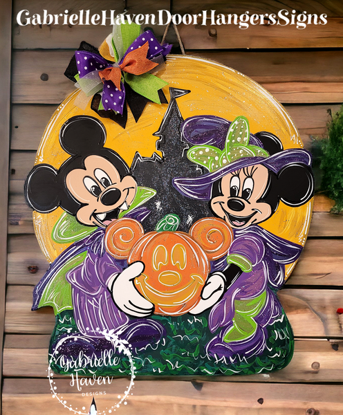 Mickey Minnie Halloween Full Moon, 22" height