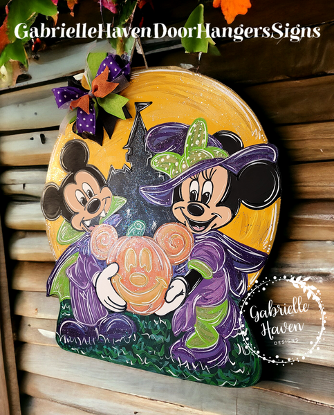 Mickey Minnie Halloween Full Moon, 22" height