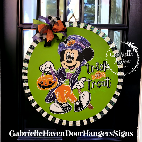 Halloween Mickey (striped border)