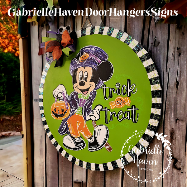 Halloween Mickey (striped border)