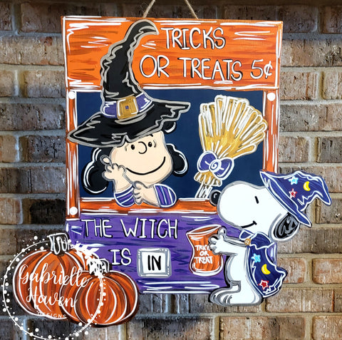 Halloween Door Hanger, Snoopy Door Hanger, Snoopy Halloween, Lucy Booth, Fall Door Hanger, Witch Door Hanger