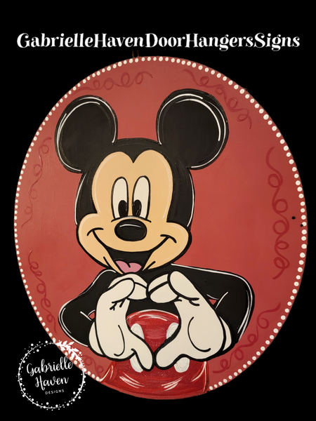 Mickey Heart Hands (Round)