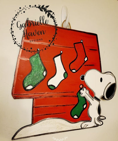 Christmas Door Hanger, Christmas Door Sign, Snoopy Door Hanger, Snoopy Christmas