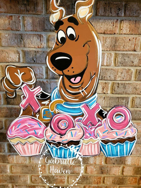 Scooby Doo XOXO Valentine Cupcakes