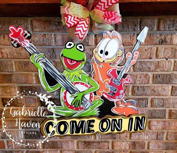 Kermit and Garfield Guitar Welcome Sign