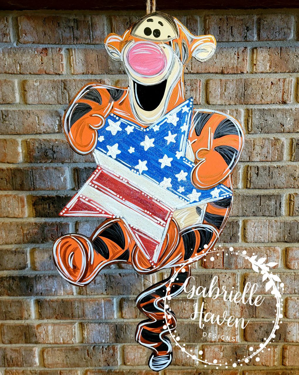 Tigger Door Hanger, Patriotic Door Hanger, 4th of July, Disney Door Hanger, Yard Art