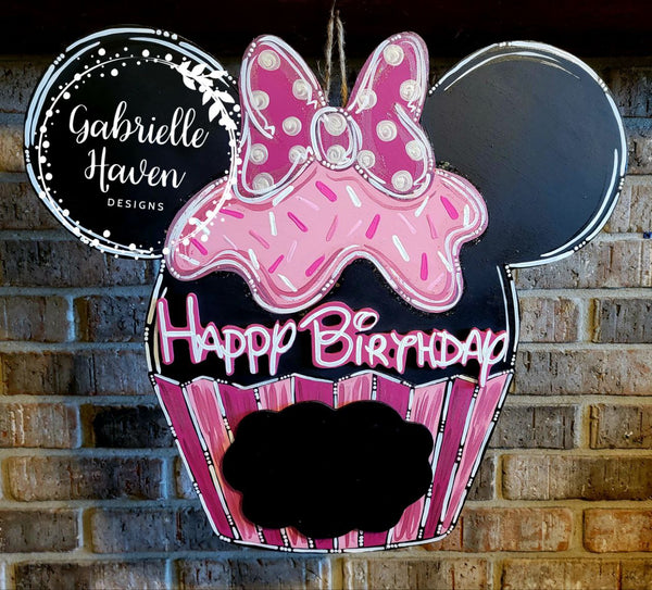 3D Happy Birthday Minnie Cupcake Cake