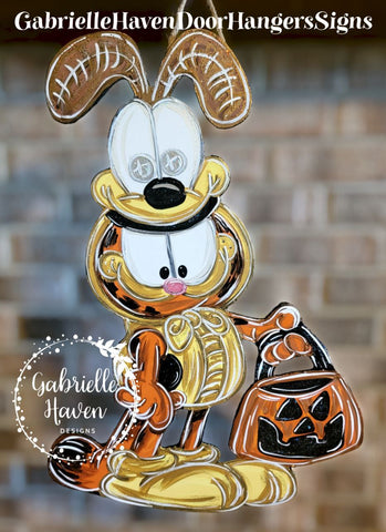 Garfield Halloween Door Hanger or Sign Decor